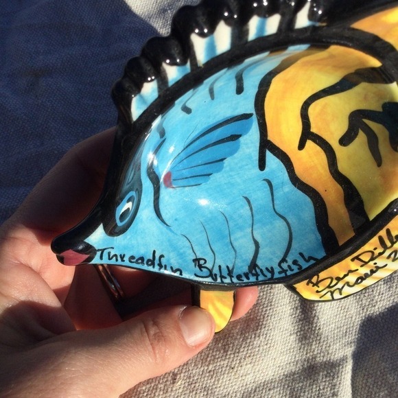 Art pottery ceramic threadfin butterflyfish trinket dish blue yellow signed fish - Picture 3 of 10